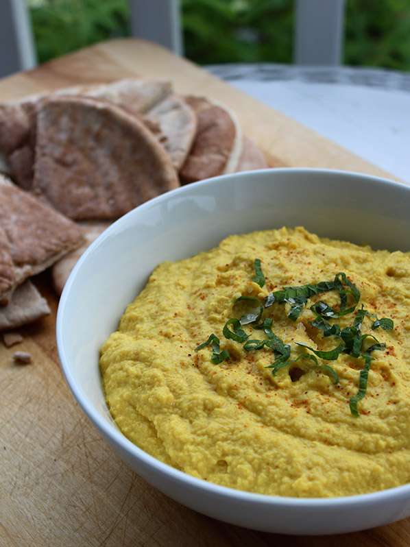 beet hummus 2